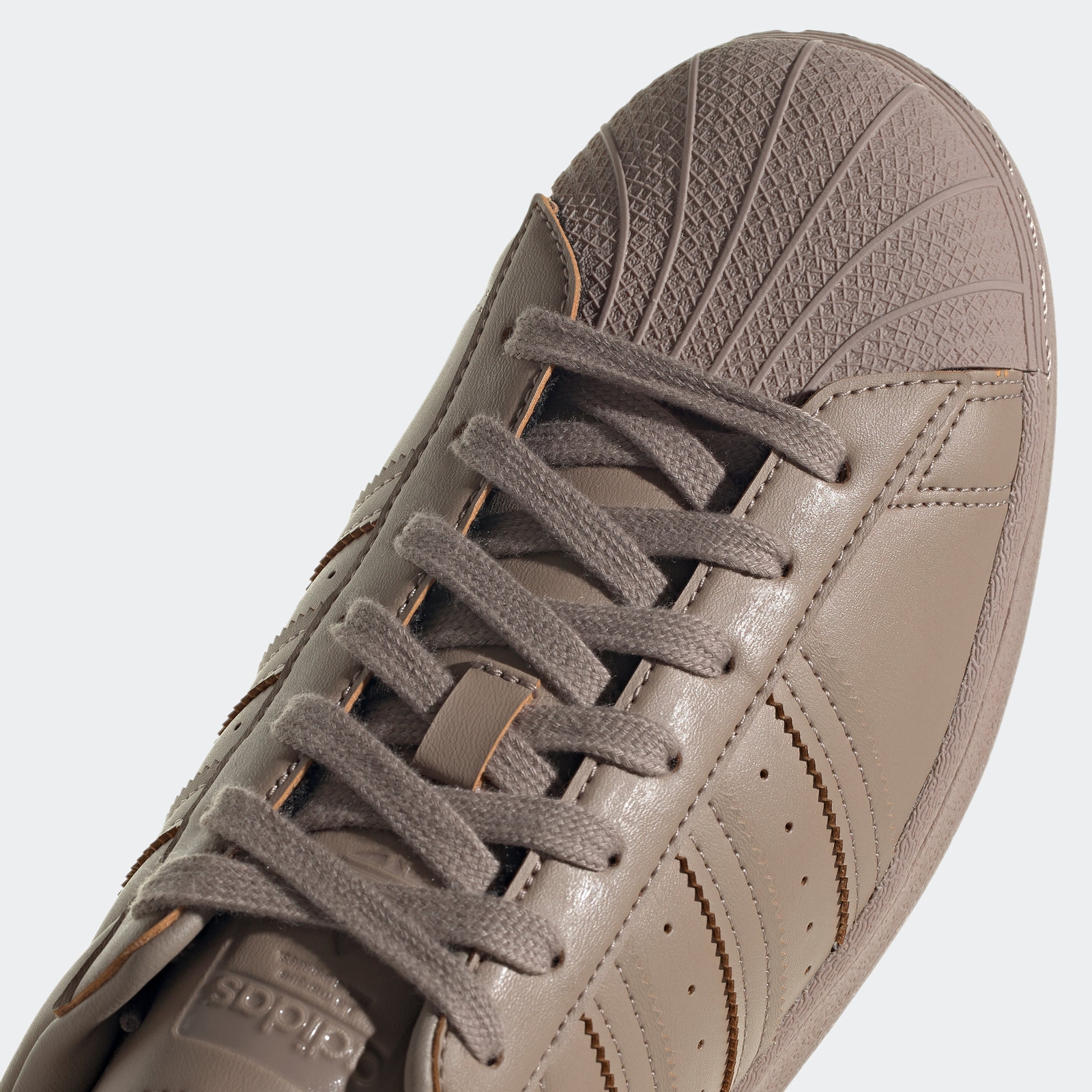 adidas Superstar Originals Chalky Brown Tan Earth GY9641 Men’s Shoe Size 9.5
