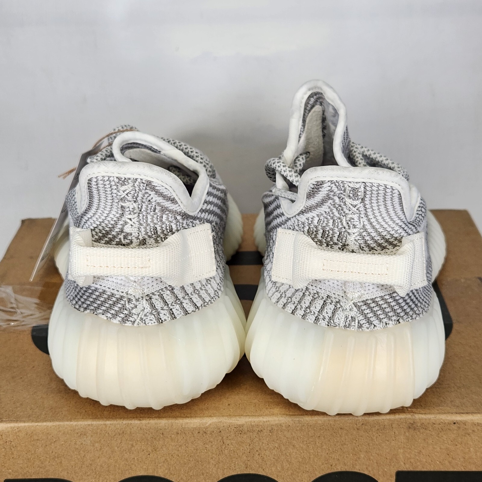 Size 5 – adidas YEEZY BOOST 350 V2 – Static – Mens – EF2905