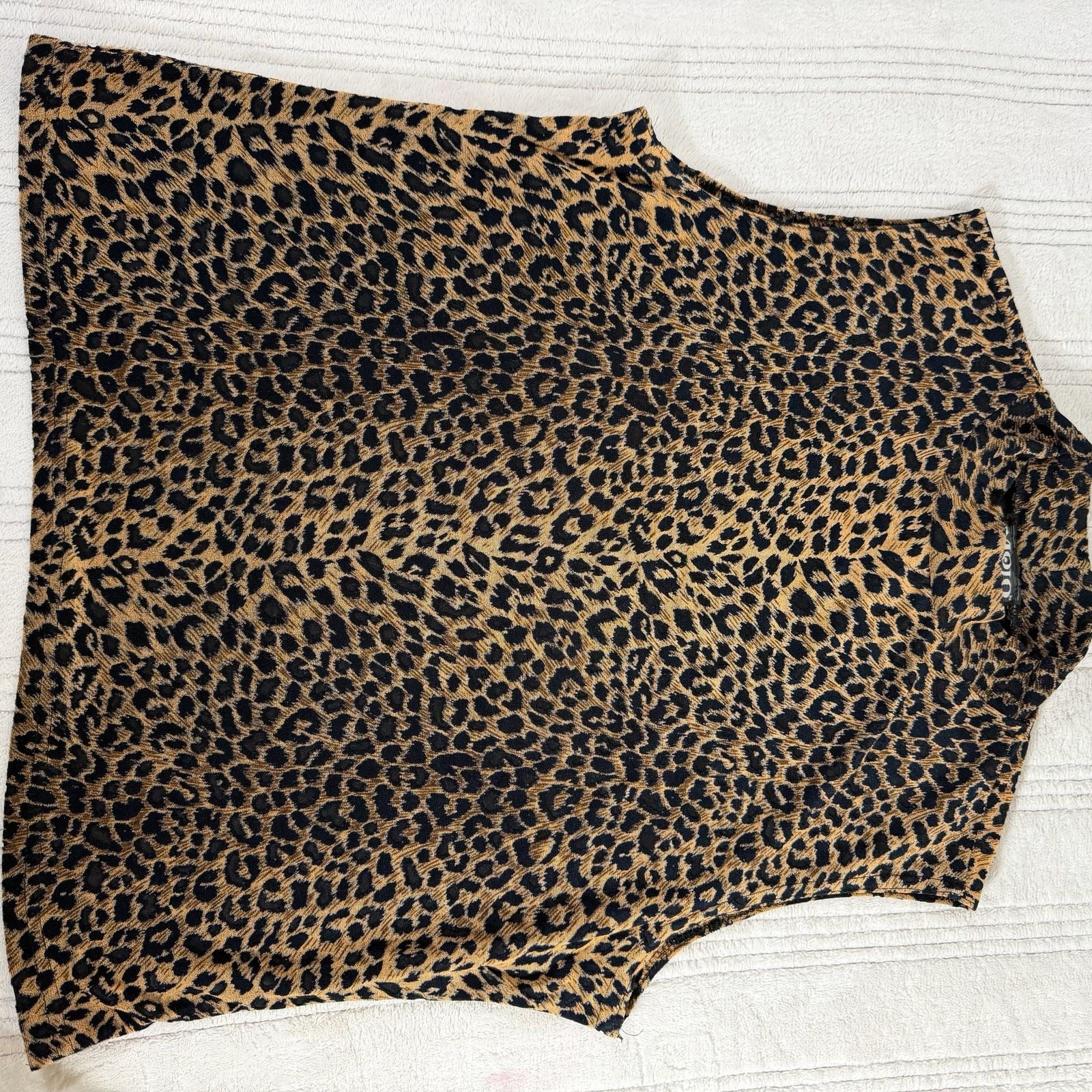 Mojo Vintage Leopard Print Mock Neck Sleeveless Top