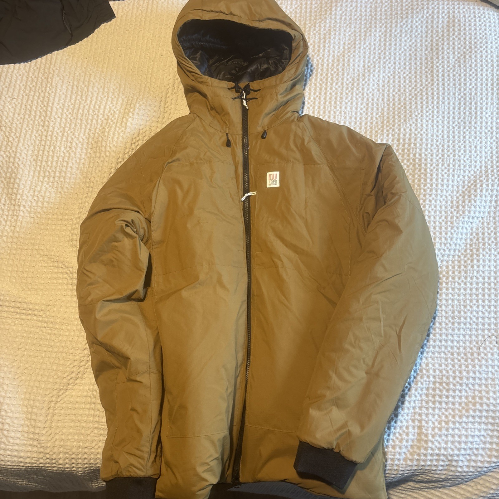 NWOT $249 TOPO DESIGNS MOUNTAIN PUFFER HOODIE JACKET SYNTHETIC INSULATED MEDIUM