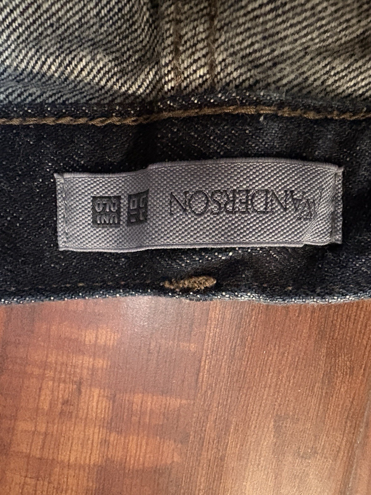 Uniqlo JW Anderson Women’s Black Dark Wash Straight Jeans Size 29 100% Cotton