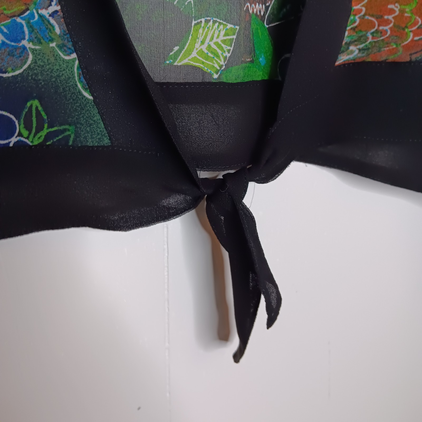 Chico’s Kimono Size S Multicolor Bird Tropical Tie-Front 100% Silk Luxury Resort