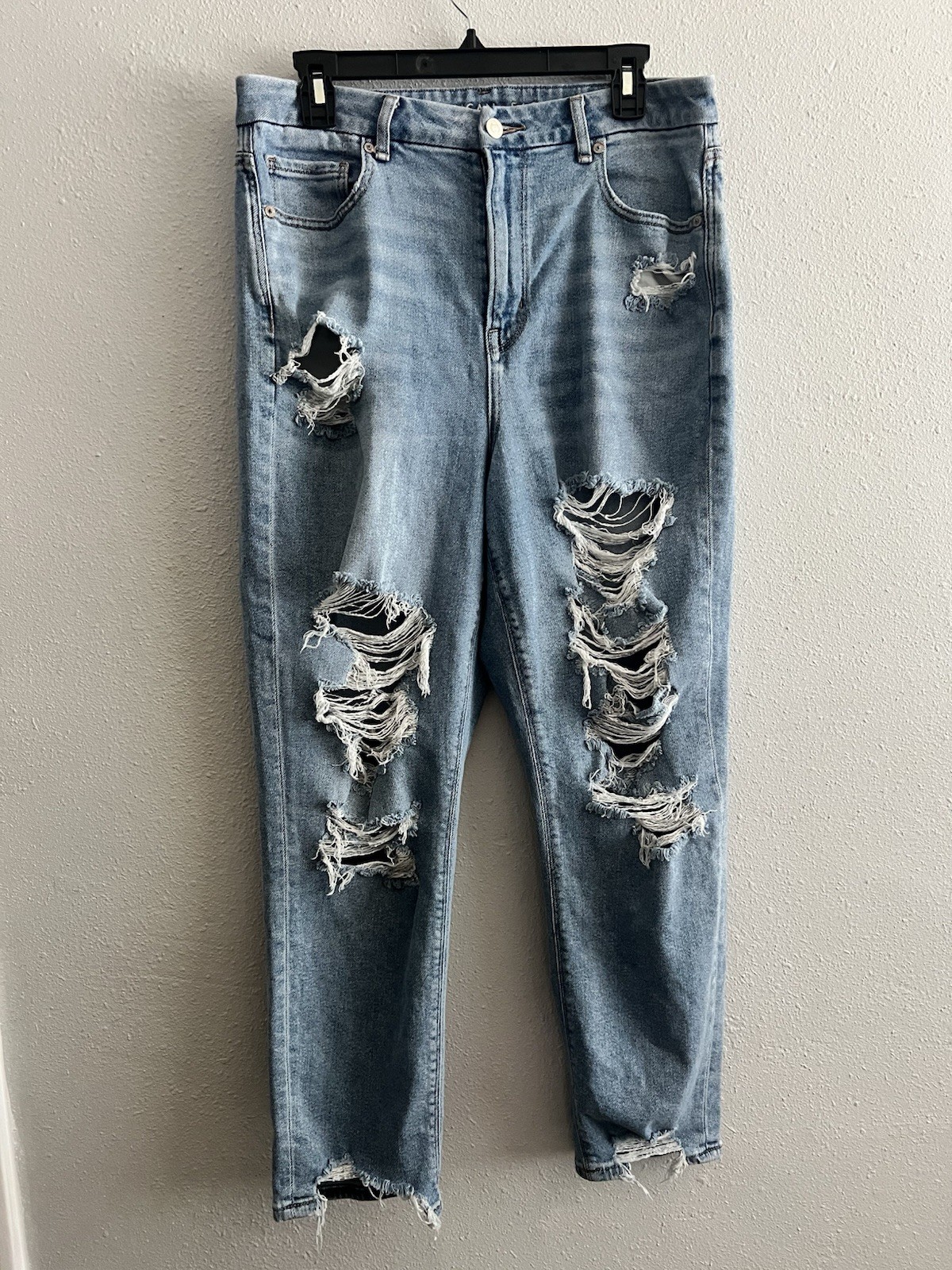 American Eagle Outfitters Women’s High Rise Straight Distressed Jeans Size 12