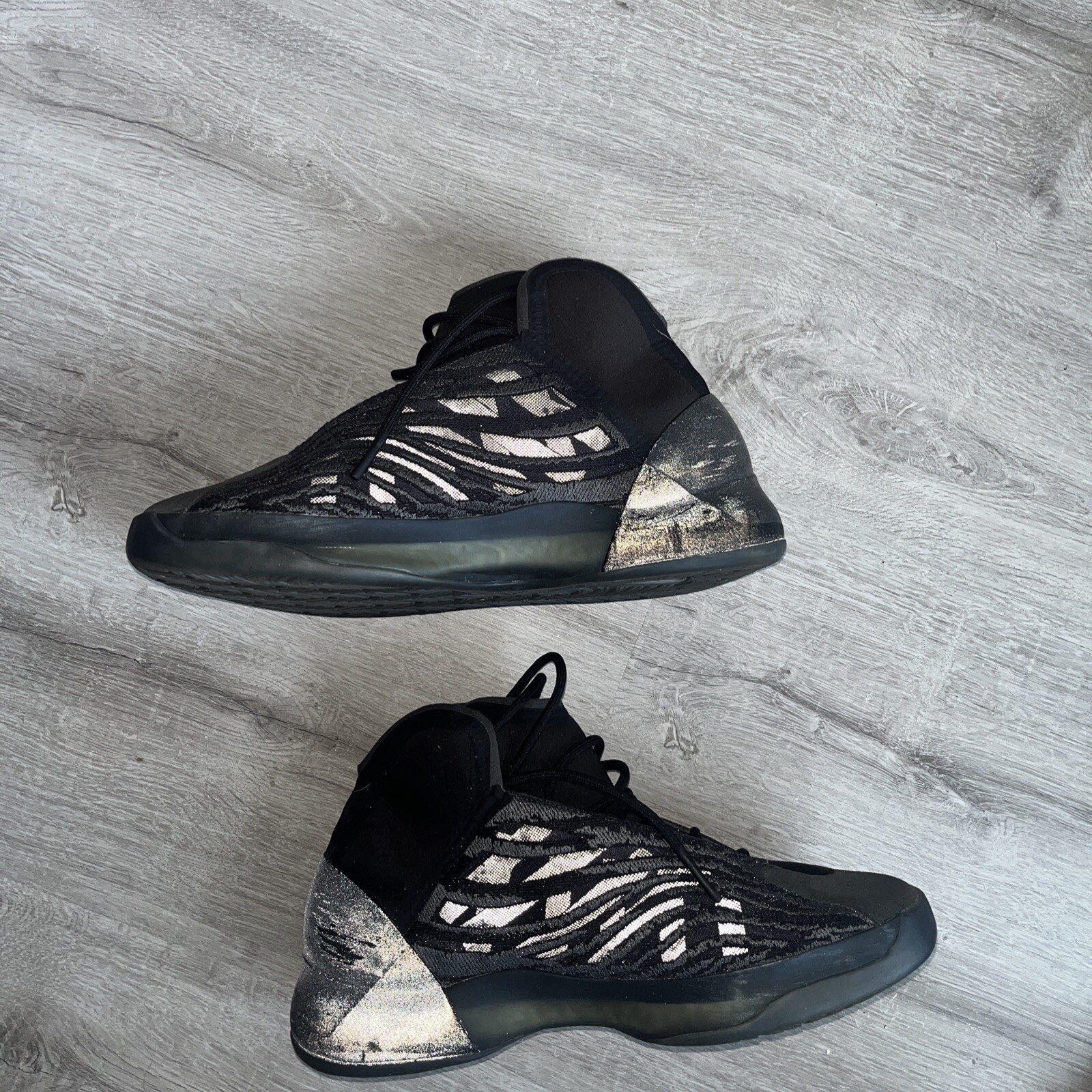 Size 13 – adidas Yeezy Quantum Onyx