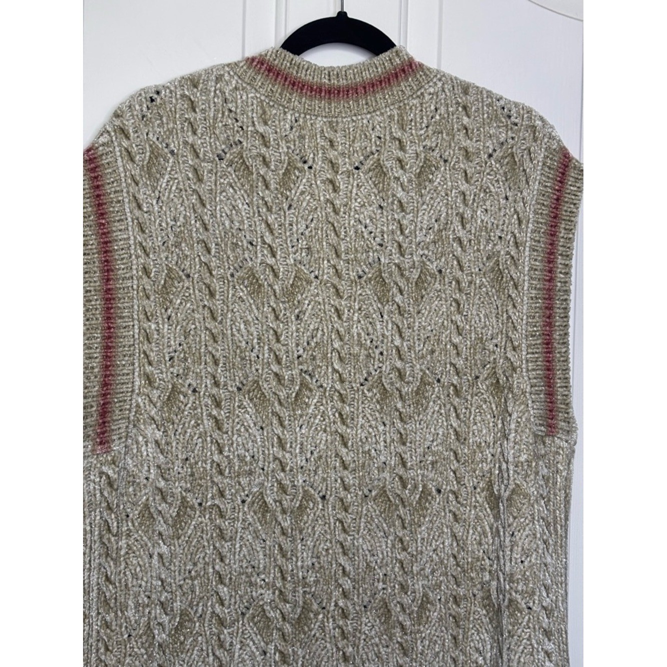 CHANEL 22FW Beige Cable Knit Vest with Pink Accent size French 40