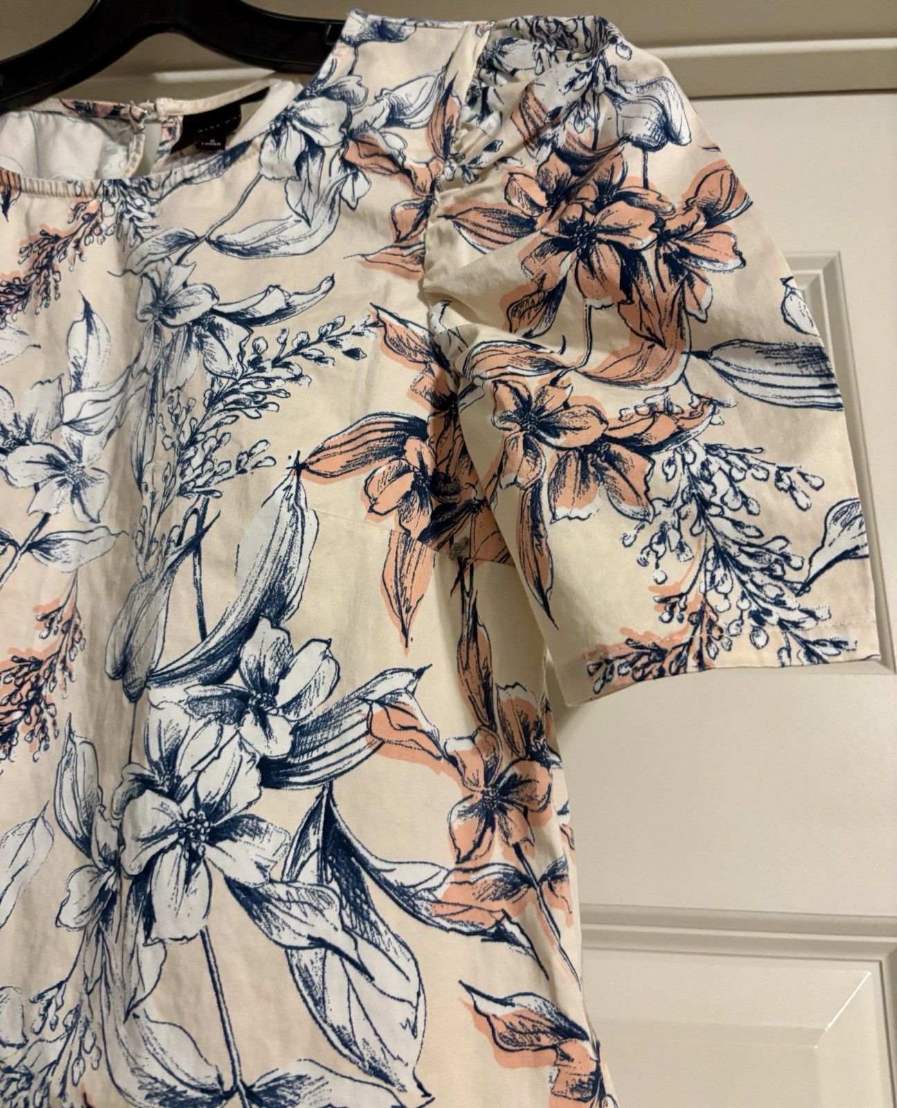 Alex Marie Boho Cottagecore Old Money Puff Sleeve Luxury Keyhole Back Size S