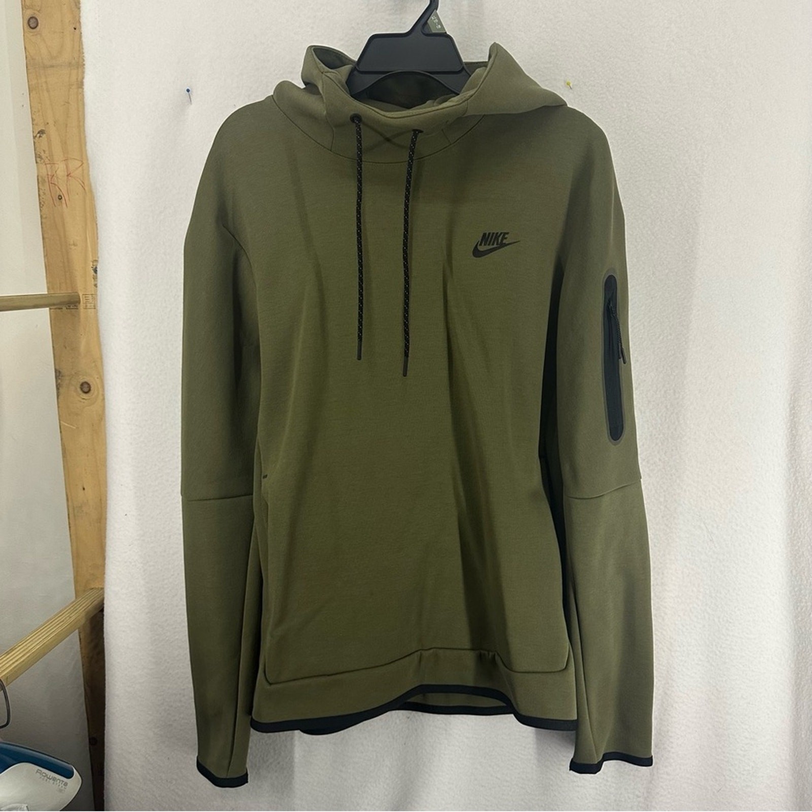 Nike Sportswear Tech Fleece Pullover Hoodie Men Medium Olive Black