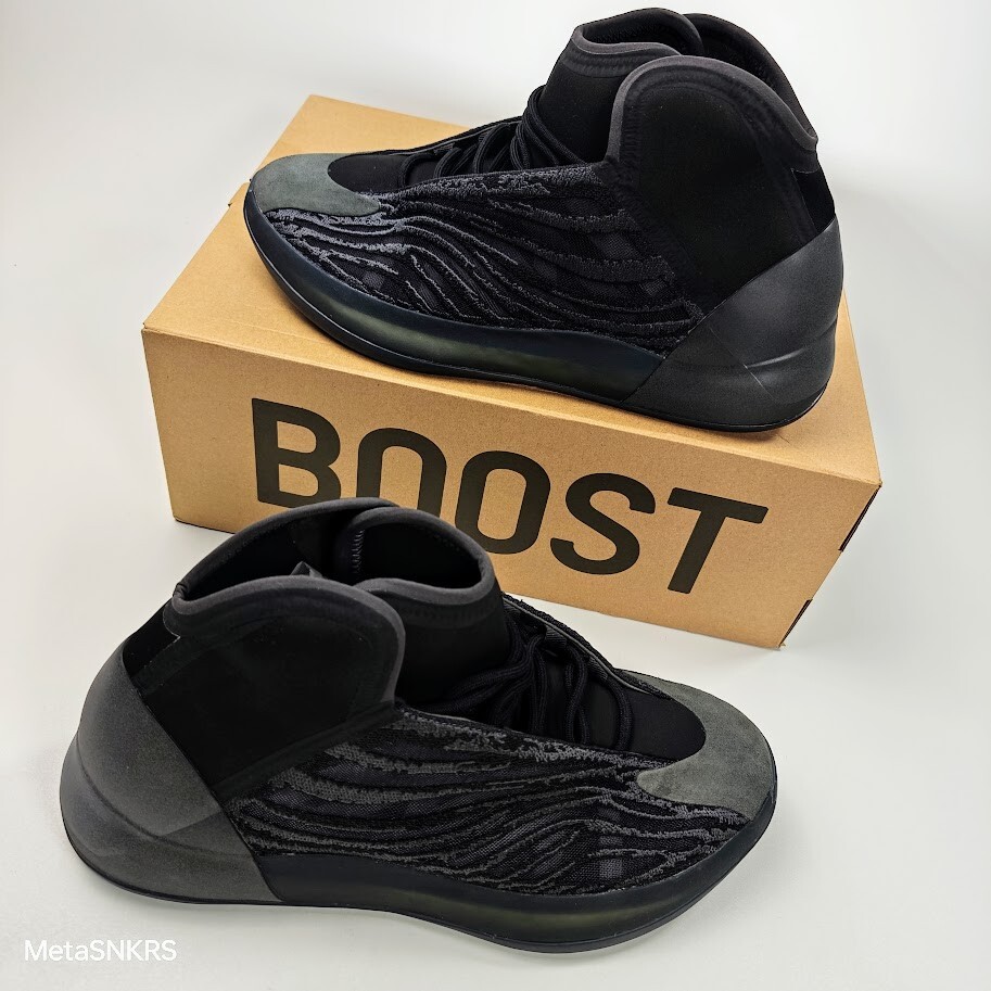 Adidas US 13.5 Men’s Onyx Black Grey Boost Lifestyle Rare Yeezy QNTM GX1317 NIB