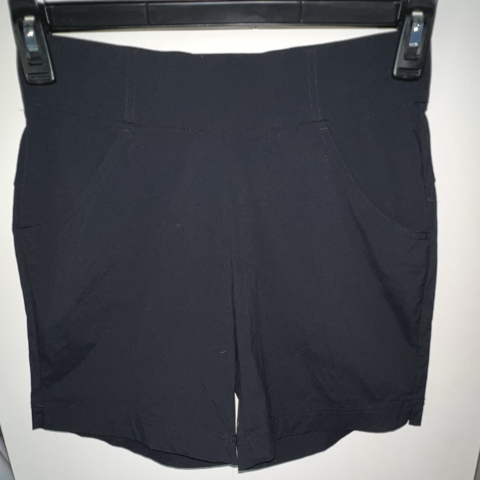 Columbia Saturday Trail Women’s Black Bermuda Shorts Size S Mid Rise 9″ Inseam