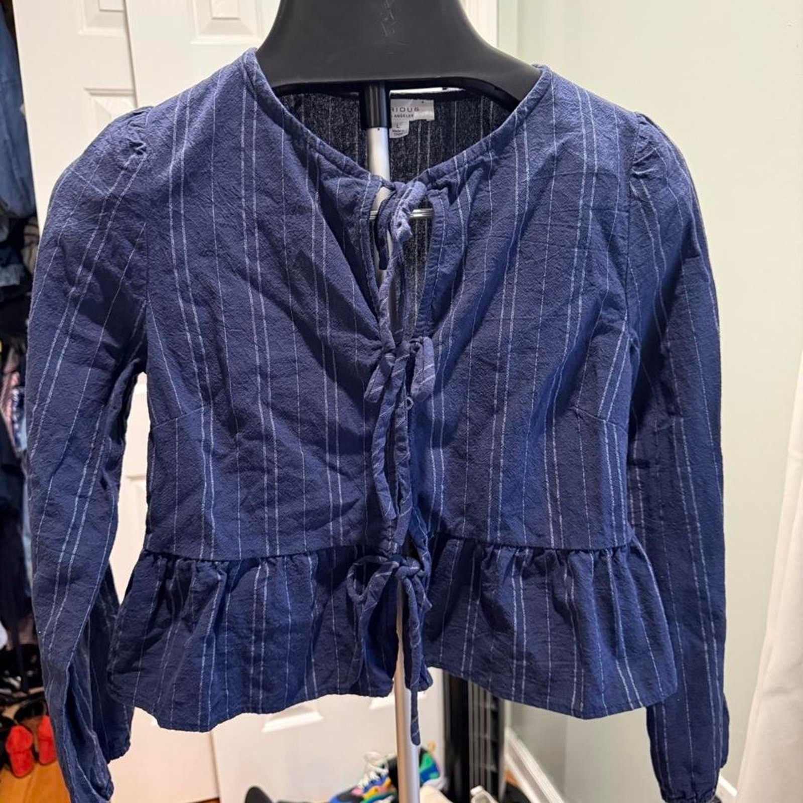 Cottagecore navy pinstripe tie front Puff Sleeve Blouse size L Fits like a S/M