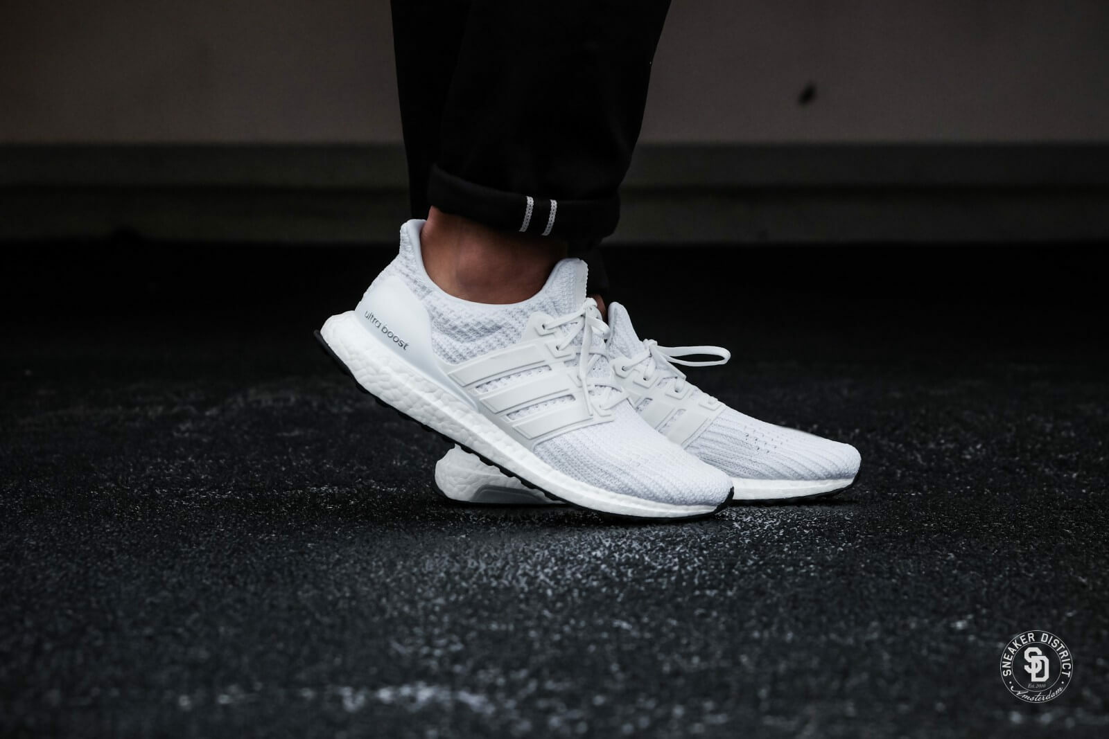 adidas UltraBOOST 4.0 Continental Footwear White Men Running Shoes BB6168