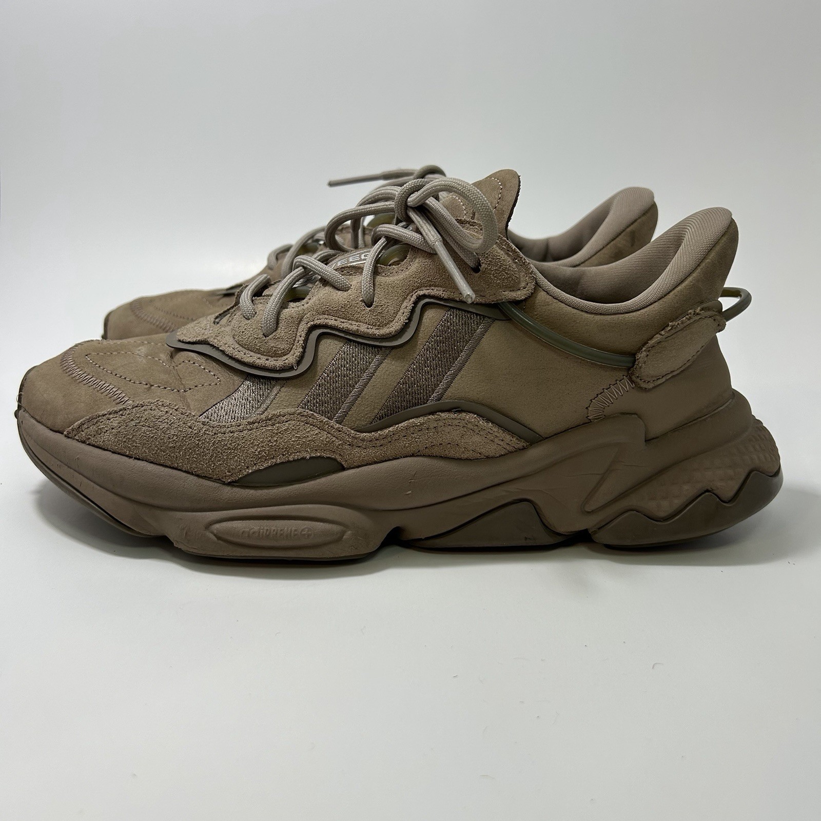 Adidas Originals Ozweego trainers Womens 9.5 “Chalky Brown” Lace Up Gym Shoes