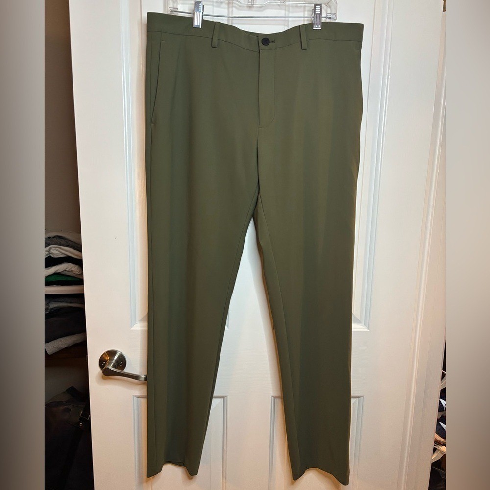 EUC Theory Zaine Slim Straight stretch in Uniform green size 36
