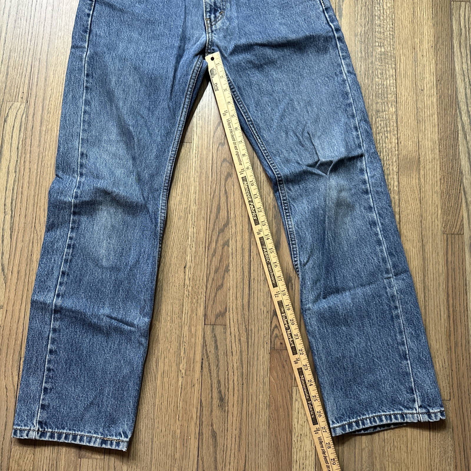 Levi’s 505 Regular Fit Jeans Straight Leg Medium Blue Zipper Fly Men’s SZ 30×30