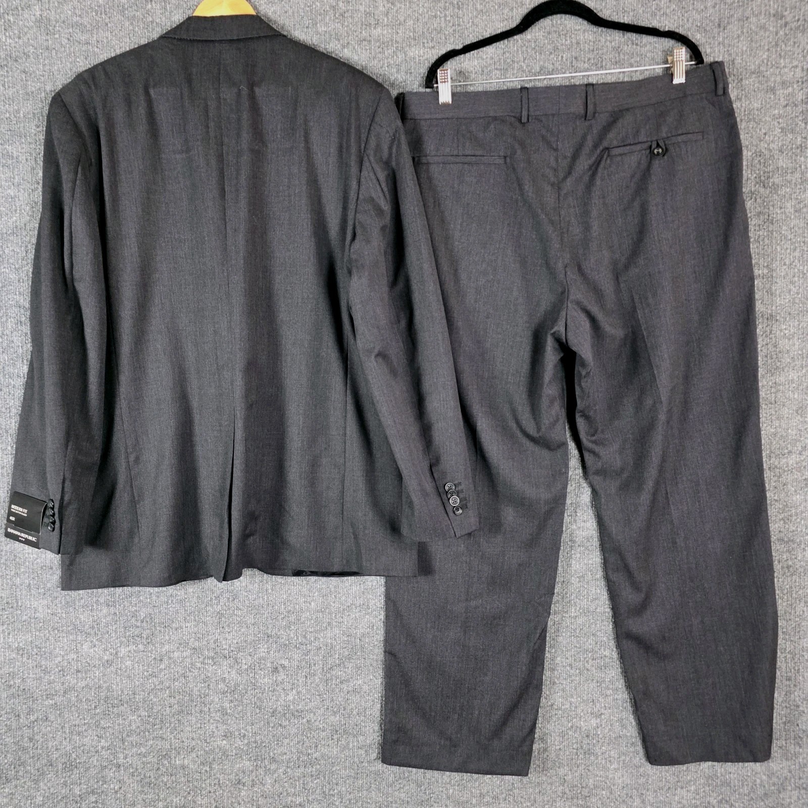 NEW Banana Republic Suit Men’s 46R 38×30 Charcoal Gray 100% Wool Modern Fit Set