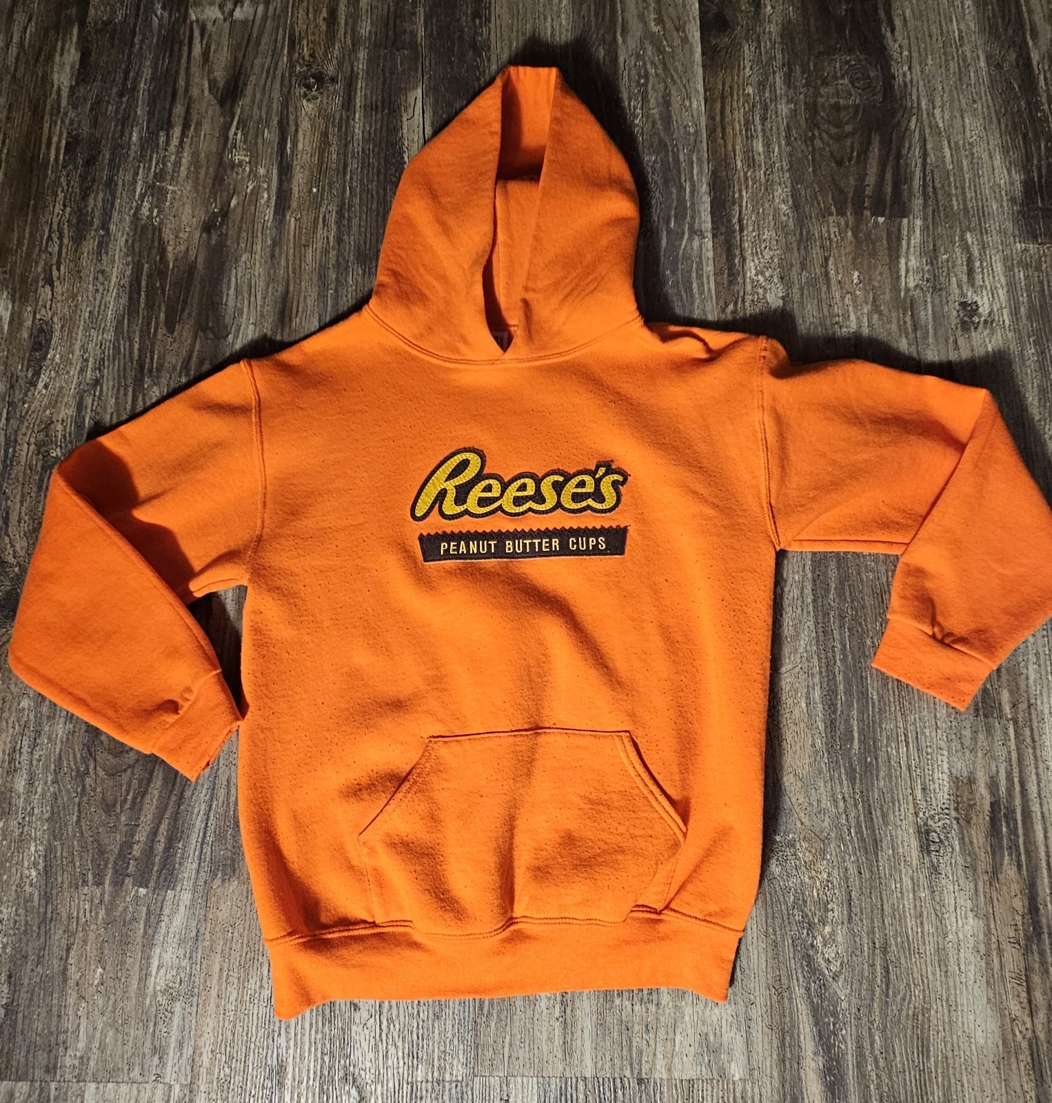 Orange Reese Peanut Butter Cups Las Vegas Gildan Hoodie Sweatshirt Mens Medium