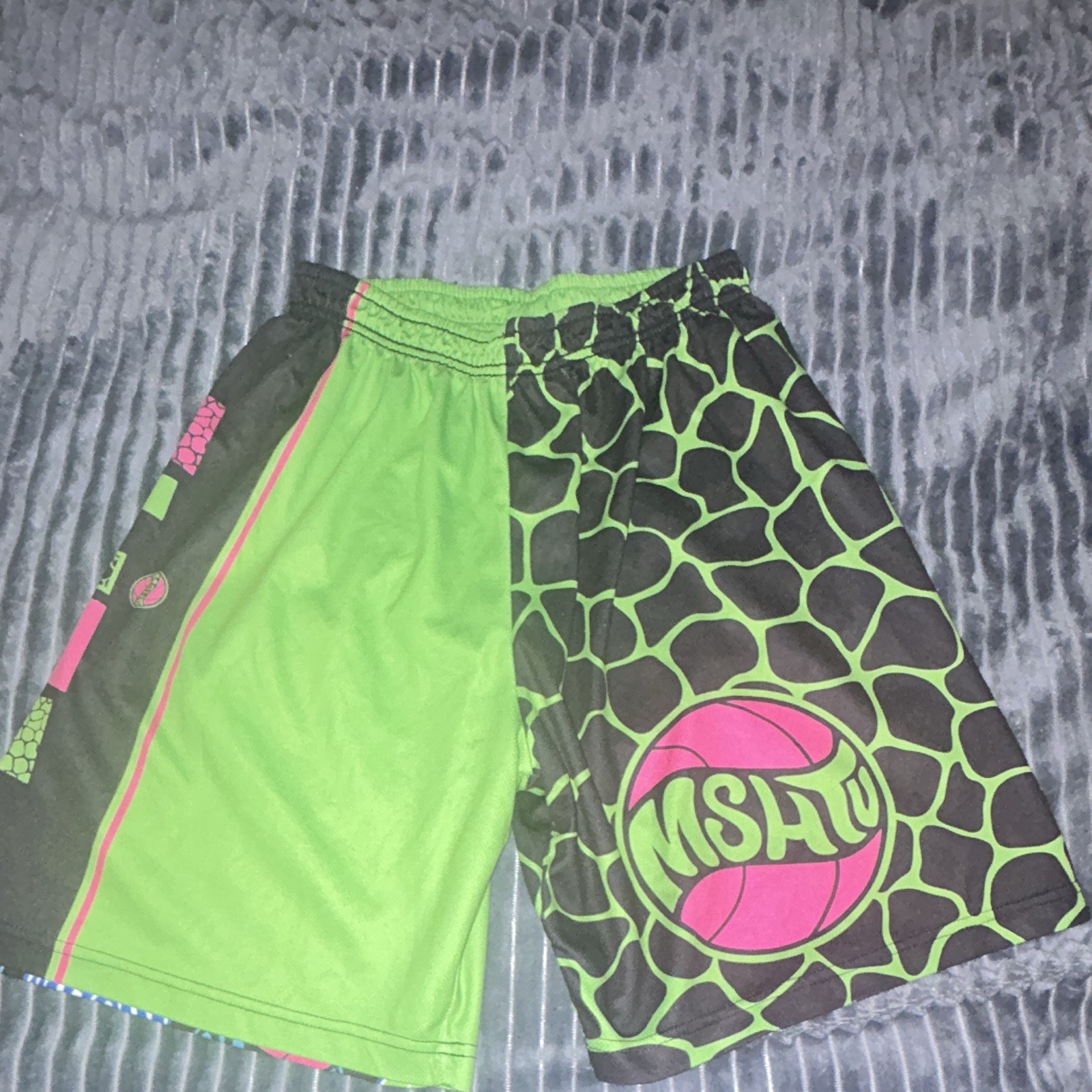 MSHTV Camp Reversible Basketball Shorts Green Pink Black Mens Large (NBA PLAYER)