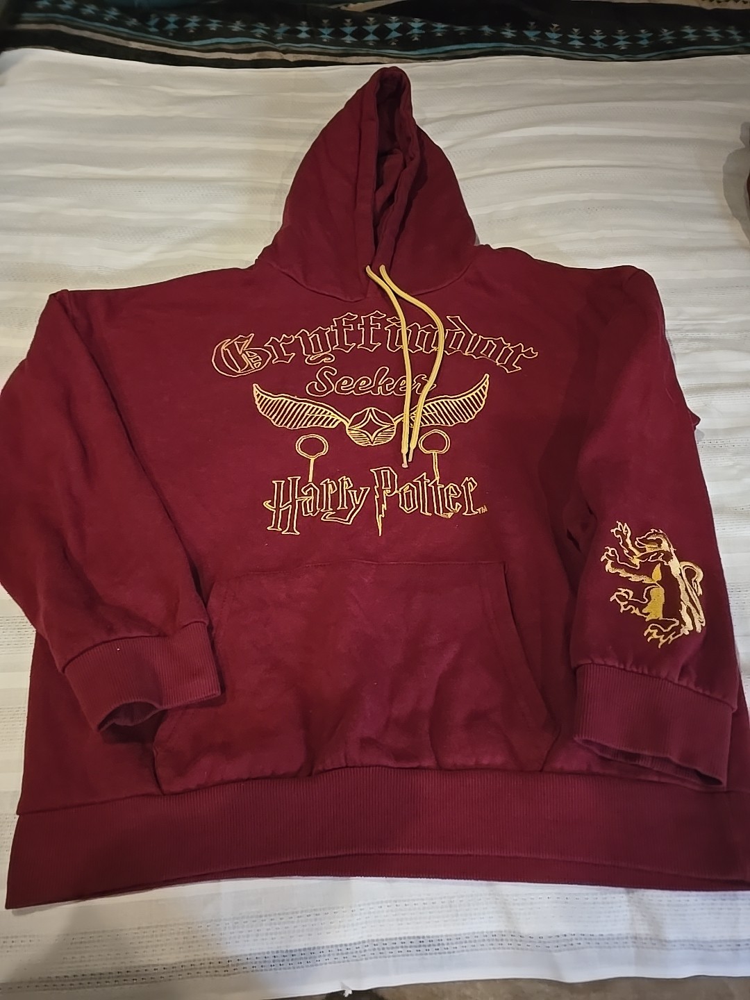 Harry Potter Gryffindor Quidditch Seeker Woman’s M 2 Piece Hoodie/Sweatpant