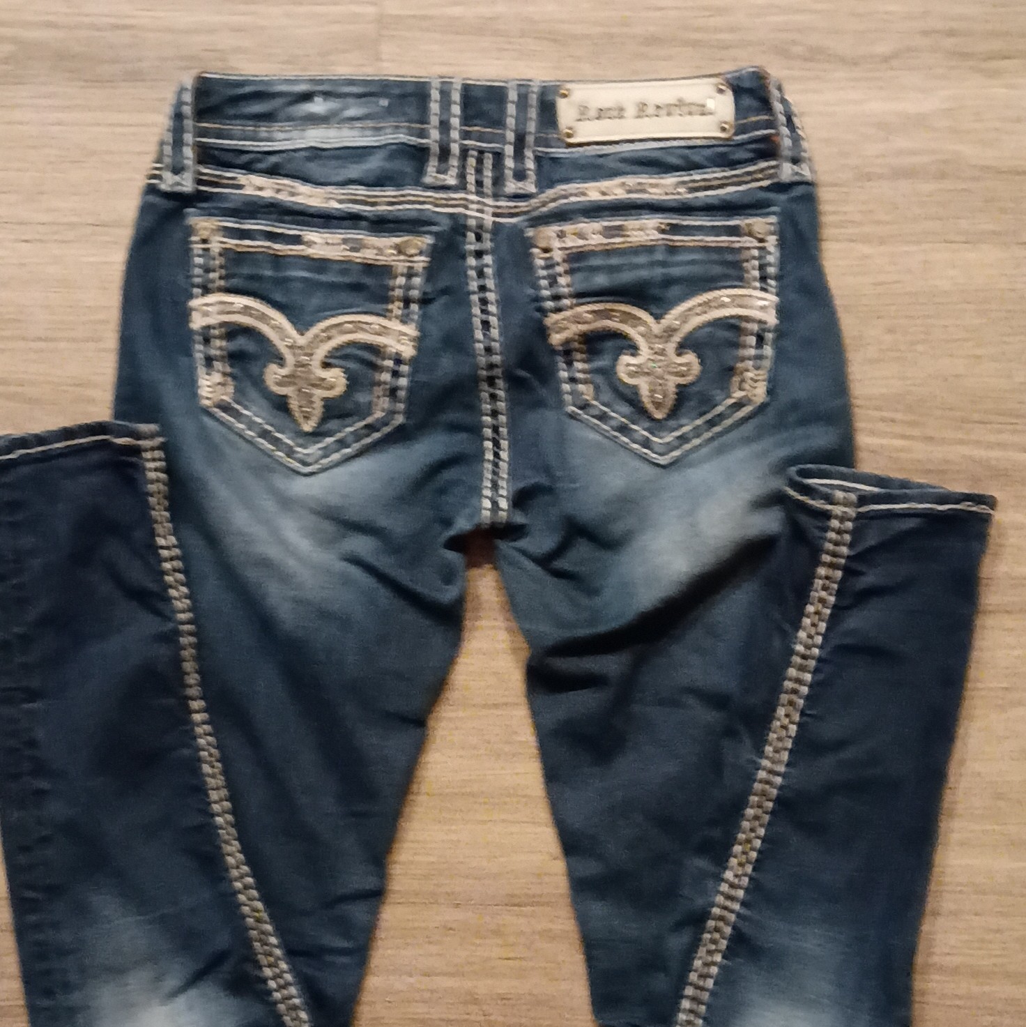 Rock Revival Women’s Blue Medium Wash Slim Fit Skinny Jeans Embroidered 5-Pocket