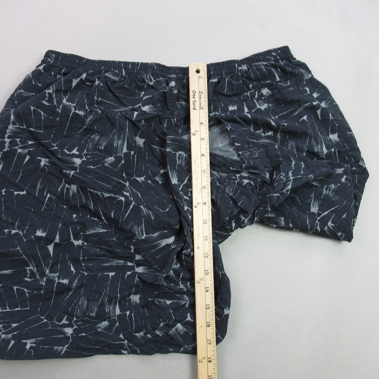 Patagonia Men’s S108-06 Drawstring Swim Trunks Shorts Gray Black Abstract