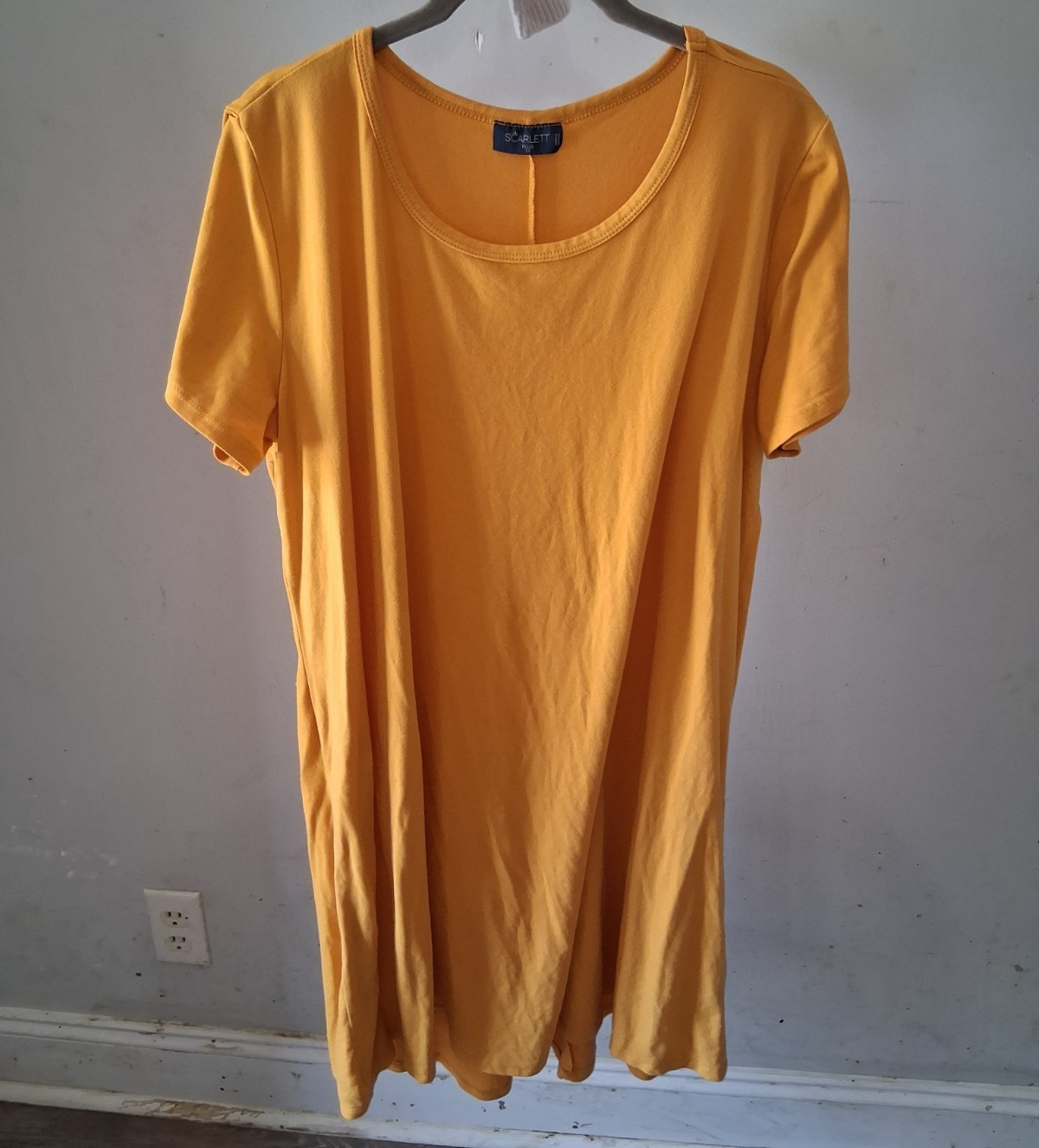 Scarlett Yellow Solid A-Line T-Shirt Dress 1X Plus Scoop Neck Short Sleeve