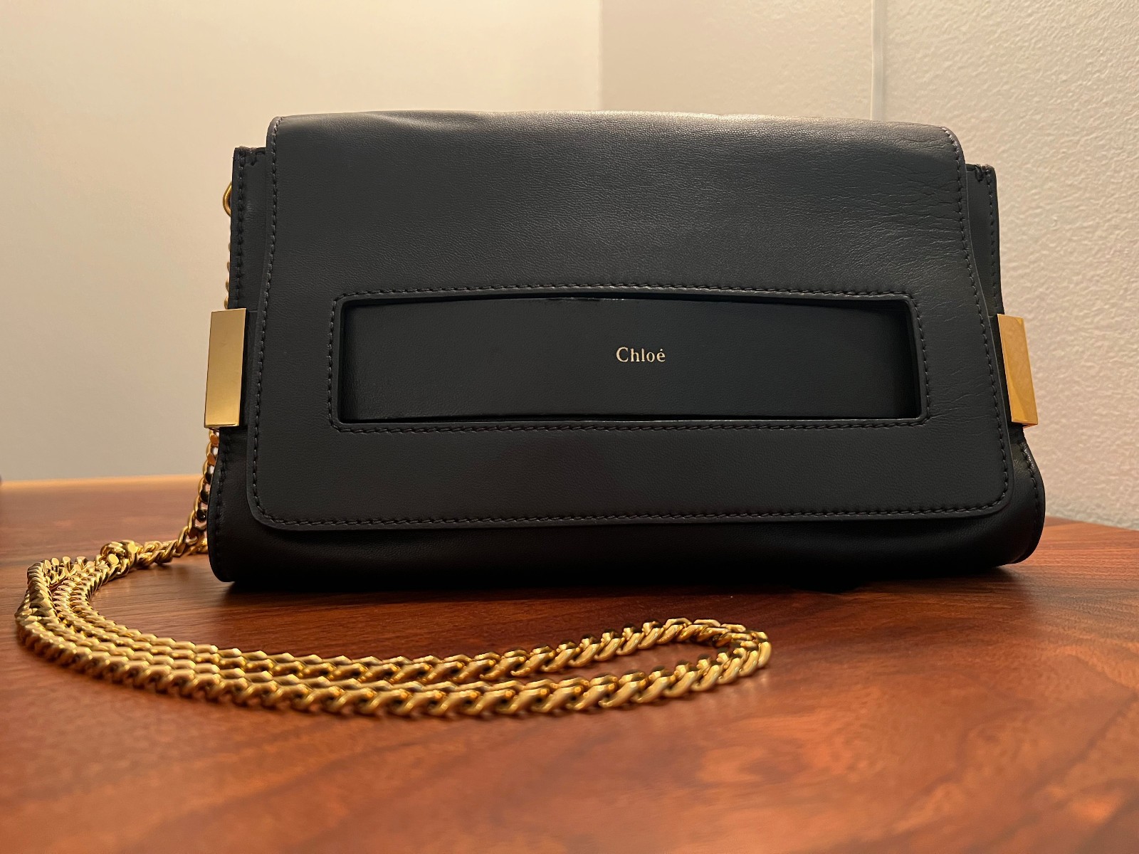 Chloé Elle Chain Clutch/Crossbody Bag Black Leather Gold Hardware