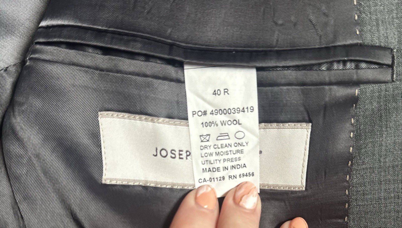 Joseph Abboud Men’s Charcoal Gray Wool Suit 40R, 100% Wool —- #50