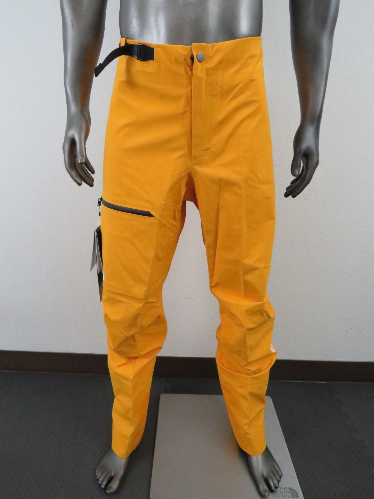 Mens The North Face Summit Chamlang Futurelight Ski Mountaineering 3L Pant Gold