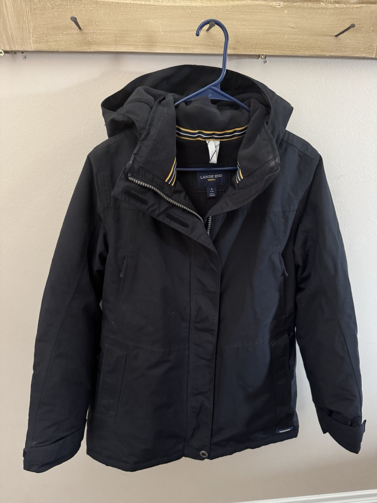 LANDS’ END WOMEN’S BLACK NYLON/POLYESTER JACKET, SZ SMALL 6-8, PIT-PIT=22″