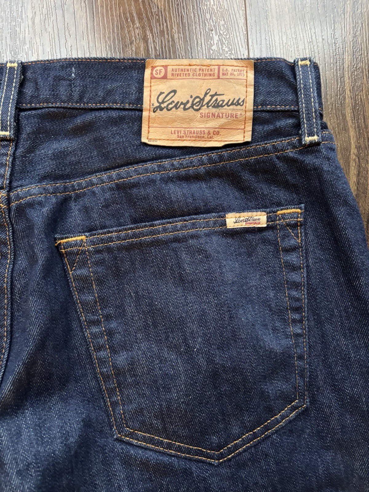 Levis Signature W36 L34 Reg Fit / Wide Leg 2007 Vintage Deadstock BNWOT RRP £159