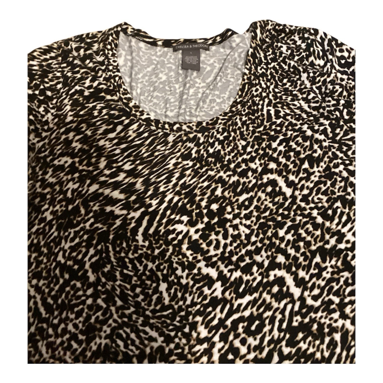 chelsea & theodore Women’s Leopard Print – Large Blouse