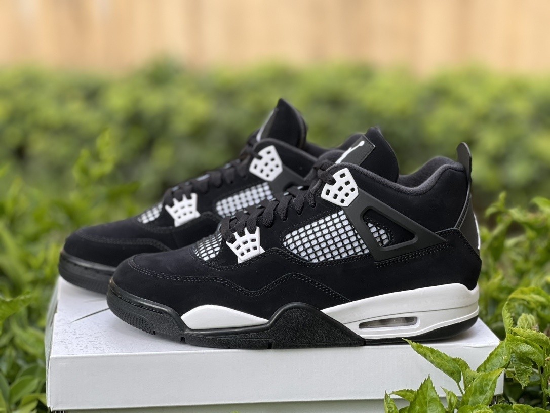FQ8138-001 AJ 4 Retro White Thunder Men’s Size 7-13