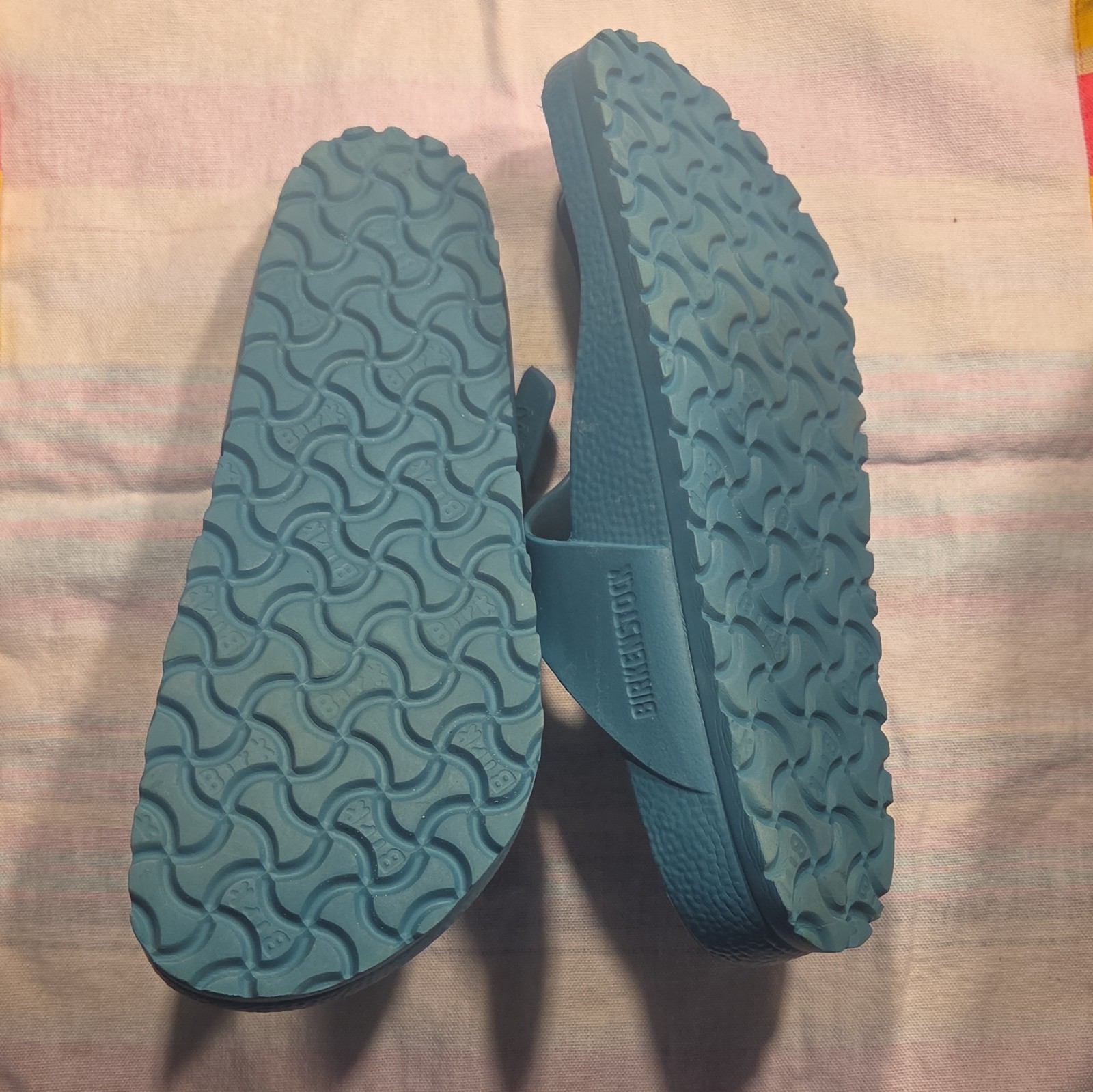 Birkenstock Women’s Turquoise Thong Sandals Gizeh EVA Waterproof EU 39 US 8 -8.5