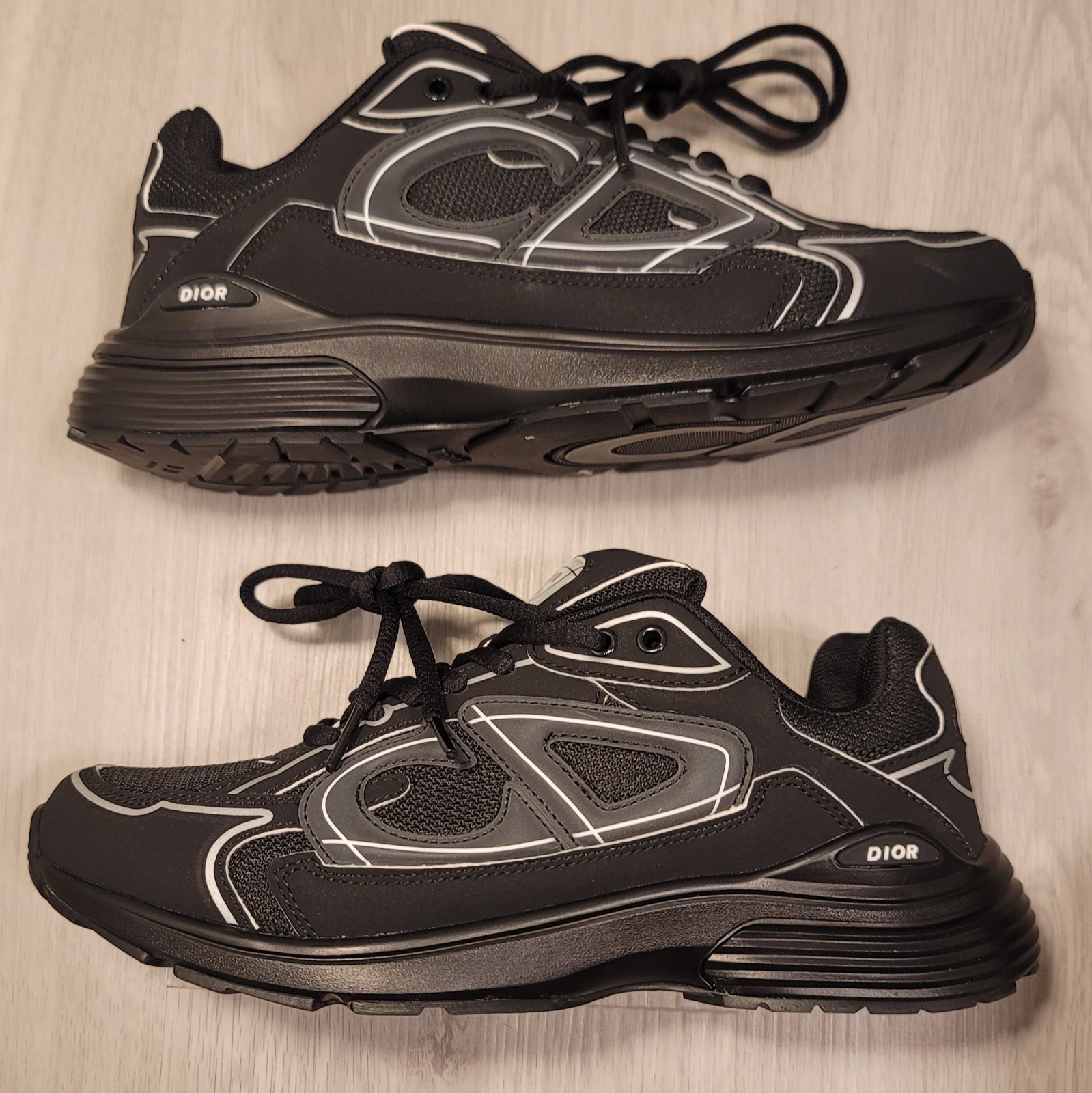 Dior B30 All Black Reflective Size 8 No Box Slightly Used