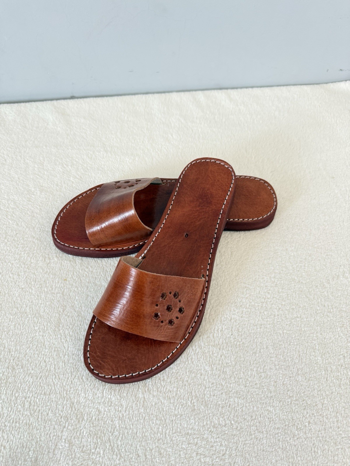 Handcrafted Genuine Leather Sandals for Women – Black Single Strap
