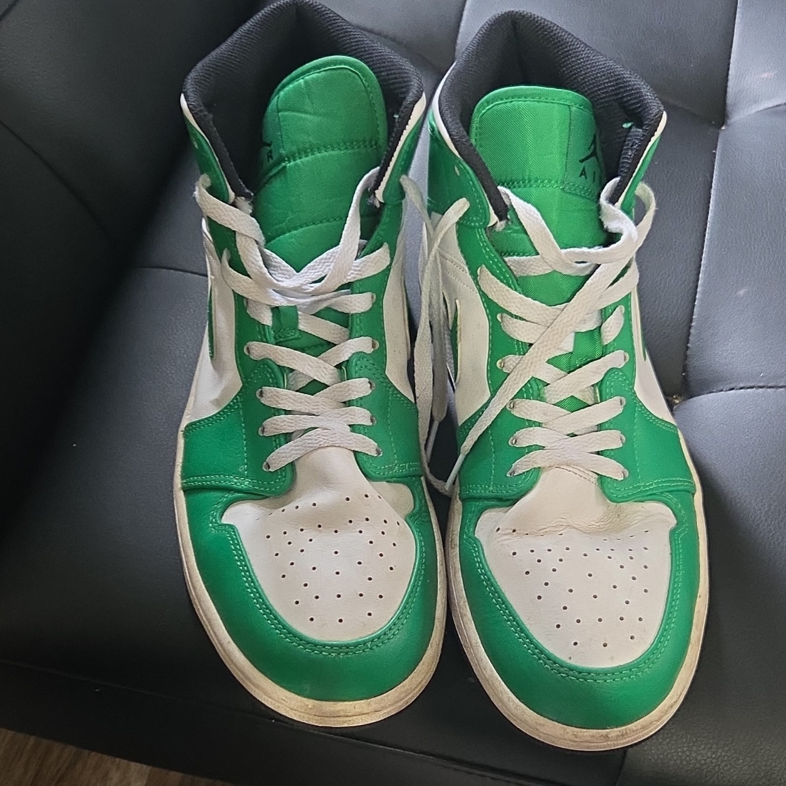 Nike Air Jordan 1 Mid Men’s Size 10.5 Lucky Green/White DQ8426-301