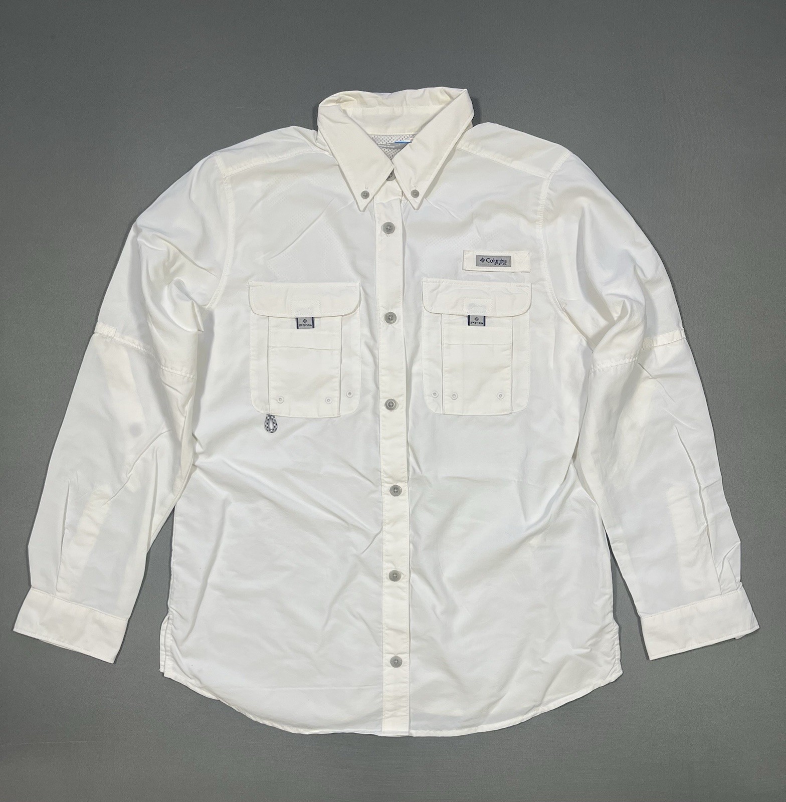 White Columbia PFG Bahama II and features two chest pockets with Utility Loops