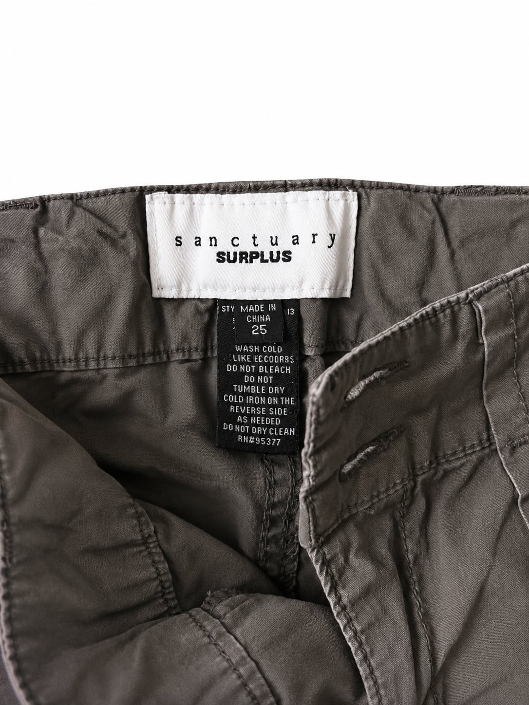 Sanctuary Surplus Gray Peace Cargo Capri Pants