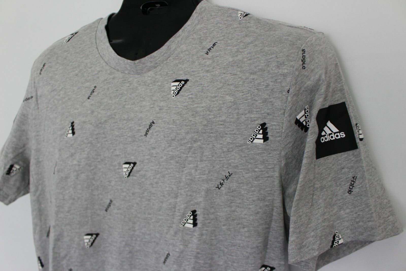 ADIDAS GREY ALL OVER PRINT S/S T-SHIRT SZ: L VERY UNIQUE & RARE NWT