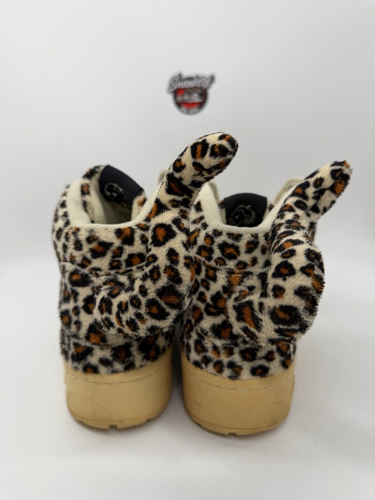 Adidas x Jeremy Scott Leopard Cheetah Animal Tail Wings Bear Mens V24536 Size 11