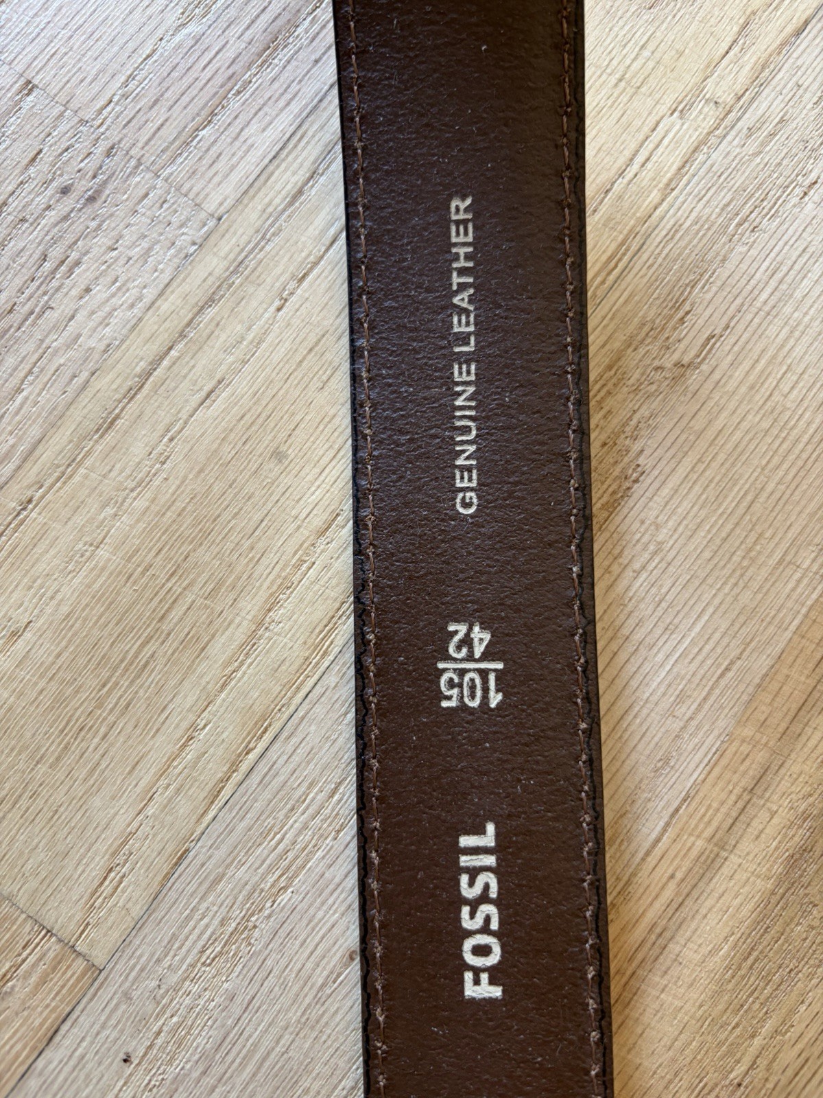 Fossil Men’s Brown Solid Dress Belt Size 42 Regular Adjustable Logo Buckle