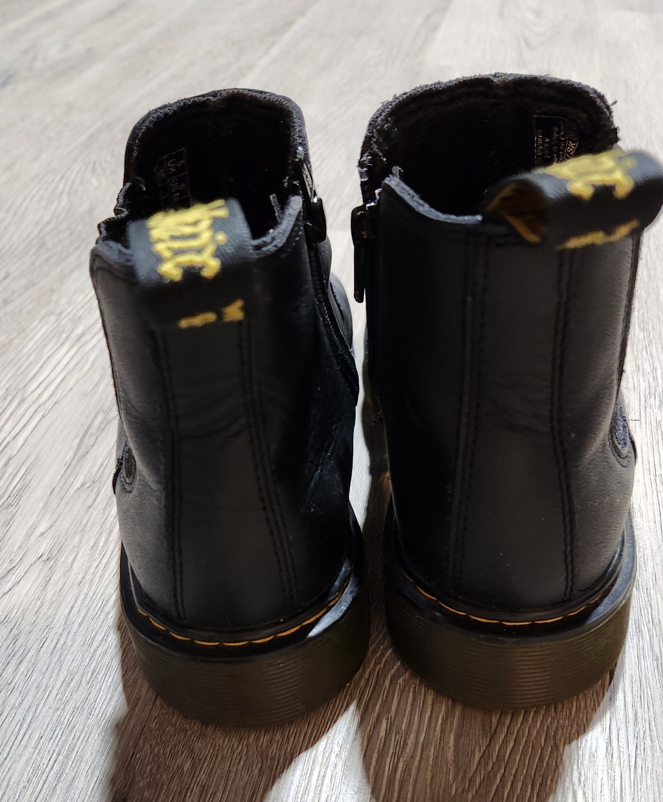 Doc Dr. Martens Women’s Chelsea Boots Size 7