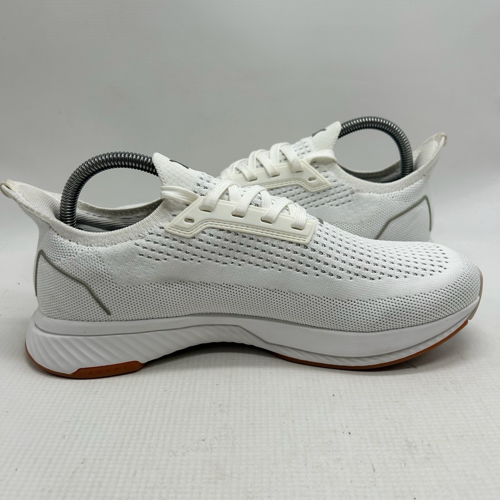 Flux Adapt Runner White Gum Mens Size 7.5 Women’s Size 9 US Athletic Knit Shoes