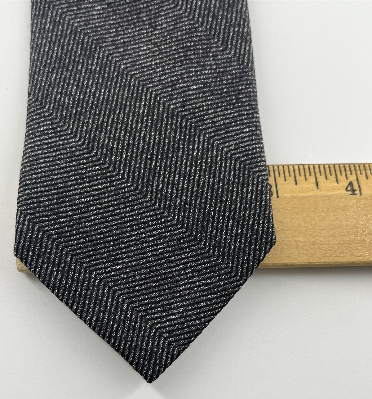 Combatant Gentlemen Grey Gray Hand Made Silk Wool Blend Men’s Necktie Tie