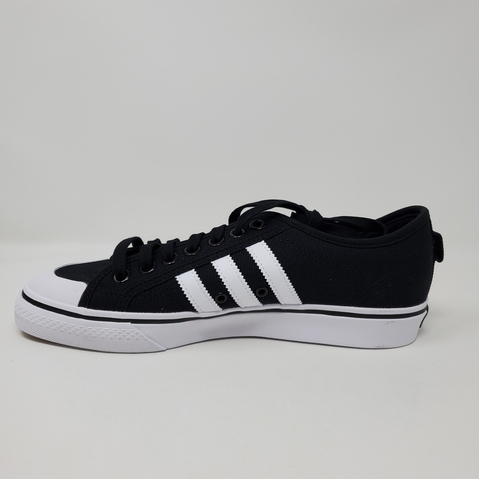 Adidas Nizza Originals Black And White Shoe Men’s Size 9.5 CQ2332