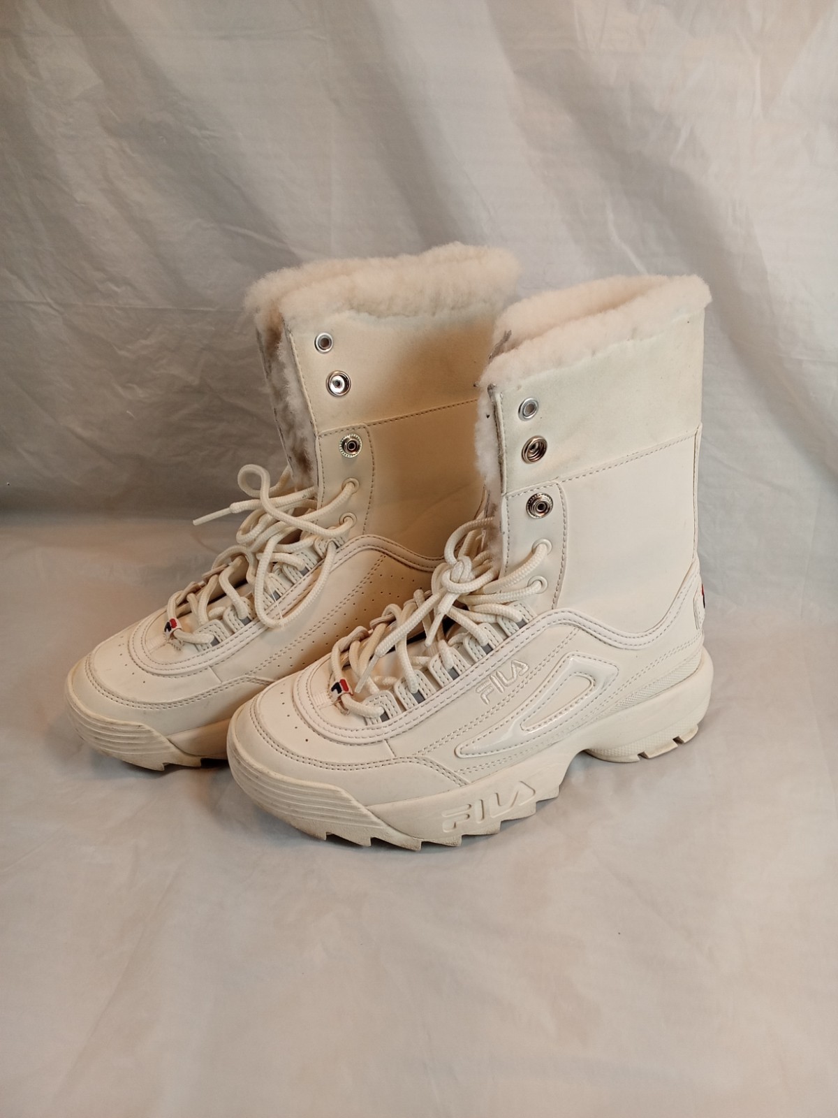 Womens Fila Winter Boots 6 1/2, White