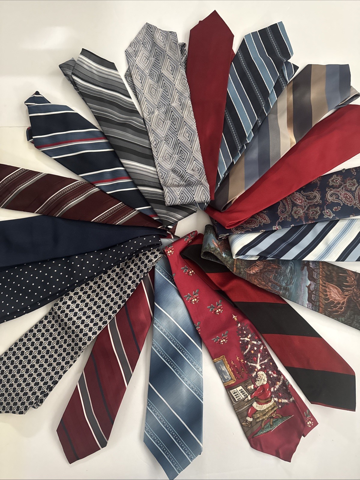 Lot 18 Modern Men’s Neckties • Stripes, Paisley, Novelty, Dress & Office Wear