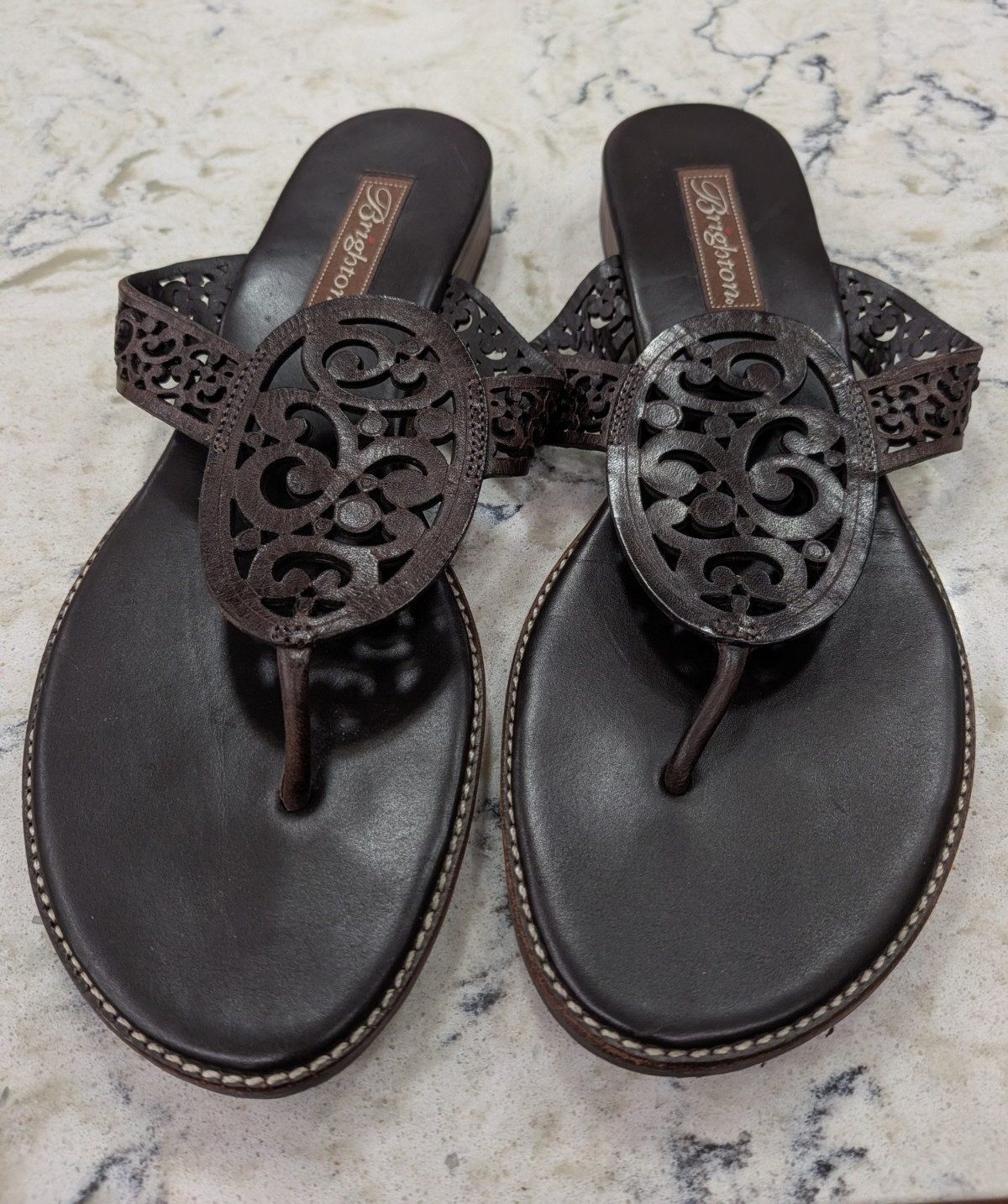 EUC Brighton Size 10 Cedar Sandal Laser Cut Leather FIligree Slides
