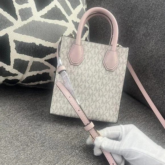 NWT Michael Kors Mercer Extra Small Shopper Crossbody Bag Powder Blush Multi