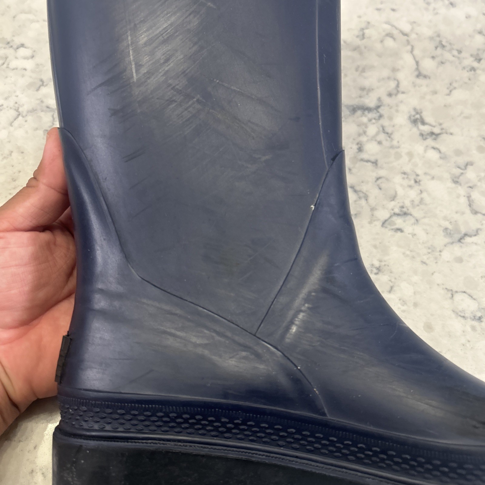 Burberry Classic Plaid Interior Matte Navy Rubber Rain Boots Size 40 US 6.5